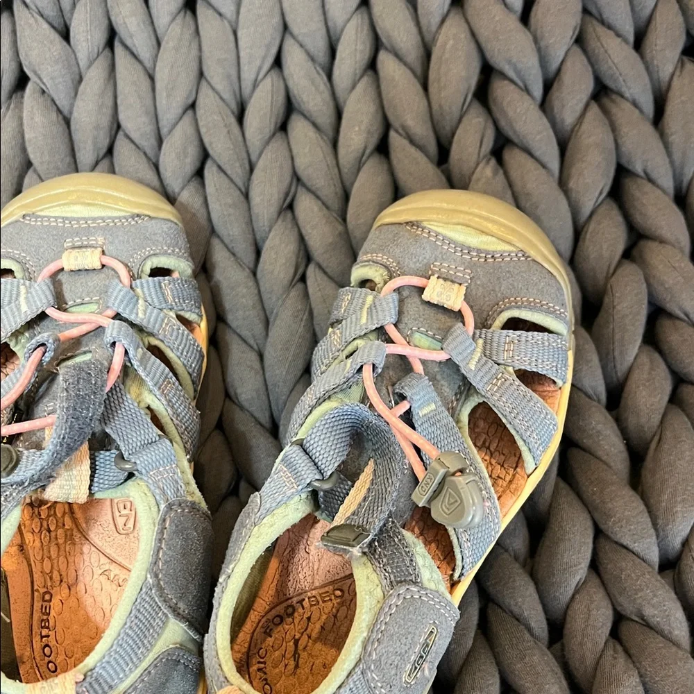 Keen Kids' Sandals in Gray and Pink